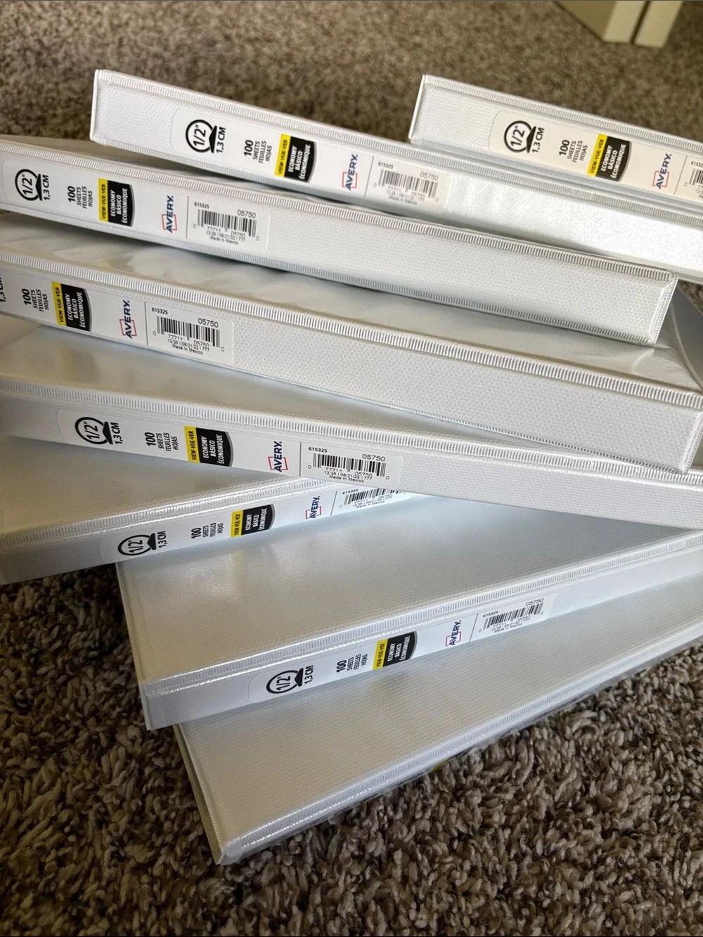 Avery White View 1/2” Binders - 8